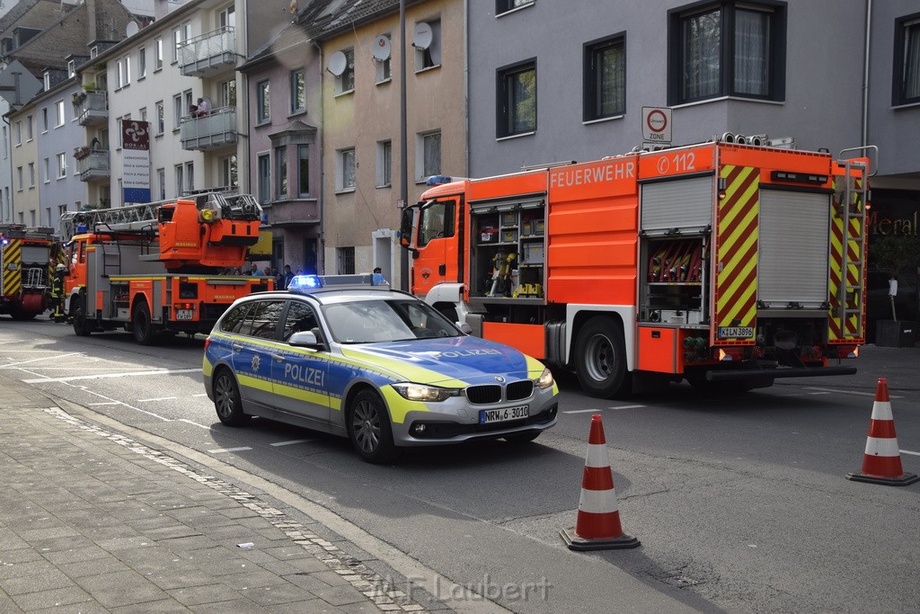 Feuer 2 Y Koeln Muelheim Bergisch Gladbacherstr P38.JPG - Miklos Laubert